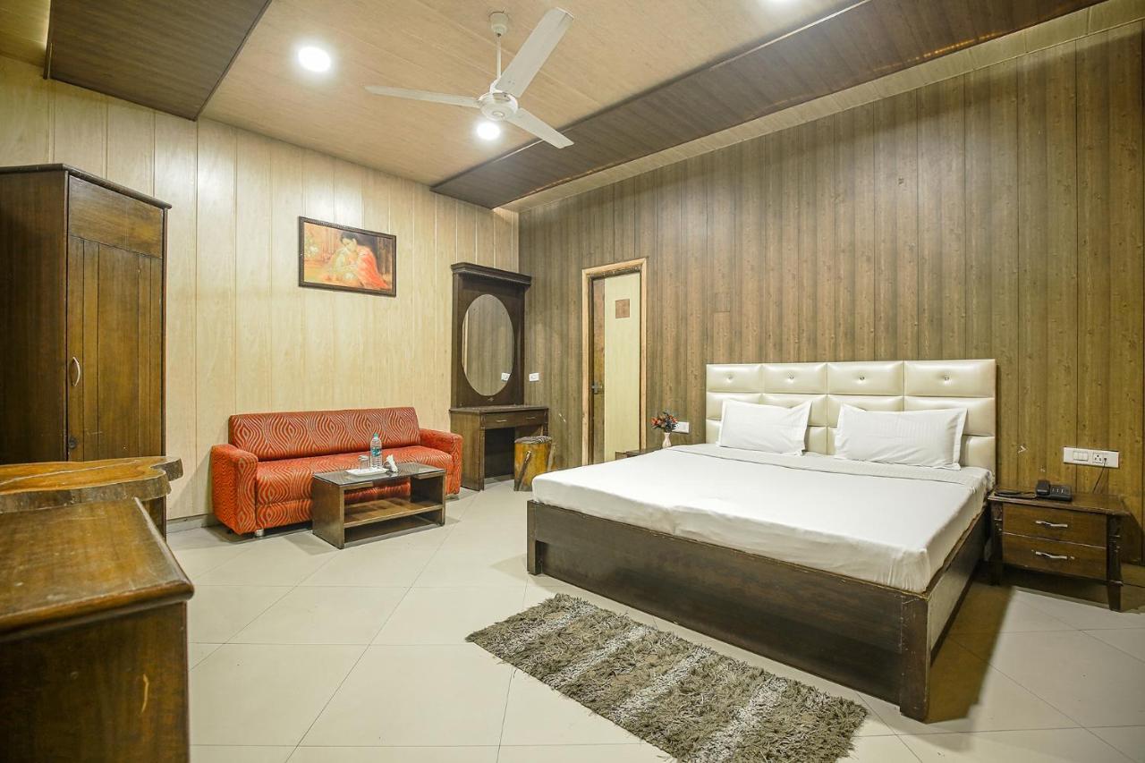 Hotel Hk Continental Amritsar Exterior photo