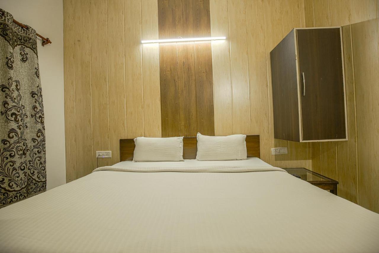 Hotel Hk Continental Amritsar Exterior photo