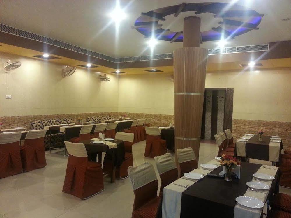 Hotel Hk Continental Amritsar Exterior photo