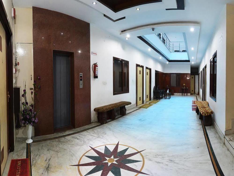 Hotel Hk Continental Amritsar Exterior photo