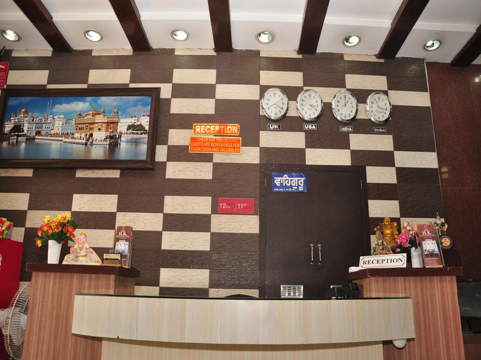 Hotel Hk Continental Amritsar Exterior photo